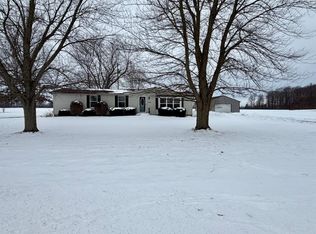 7567 Durand Rd, New Lothrop, MI 48460