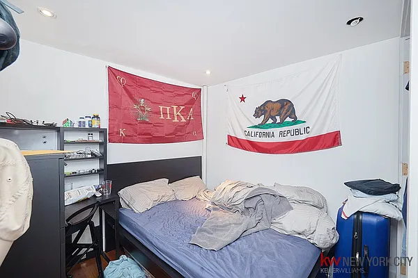 Rented by Keller Williams NYC | media 17