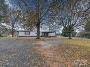 44267 Yadkin Brick Rd, New London, NC 28127