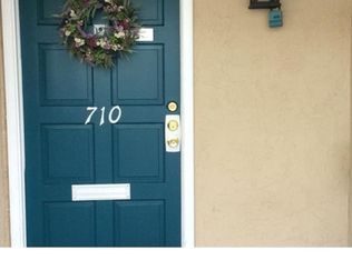 710 Oaks Field Rd, Jacksonville, FL 32211