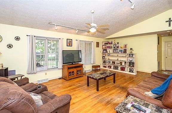 4th image of 8327 Green Retirement Ln