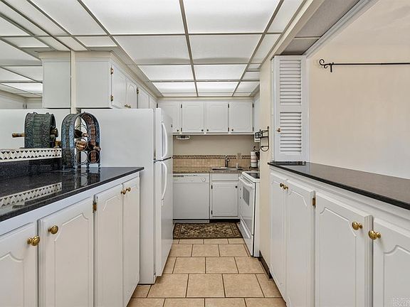 4th image of 740 Weston Rd #510