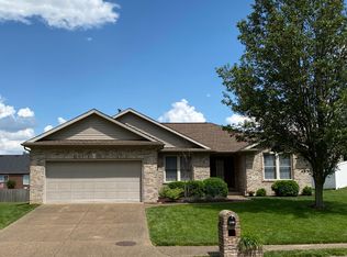 2700 Oak Trail Dr, Newburgh, IN 47630