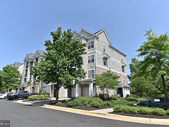 2nd image of 5123I Travis Edward Way #I