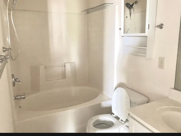 4712 Tommans Trl — Photo 8
