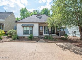 103 Creekside Cv, Starkville, MS 39759