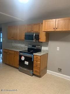 1st image of 13329 Hollow Oak Ln