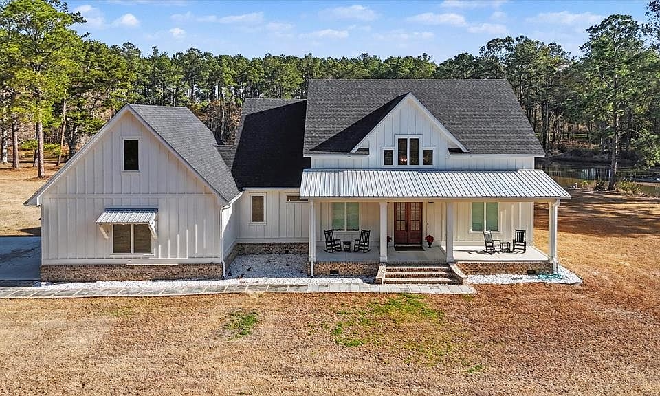 1st image of 861 Saint Paul Rd