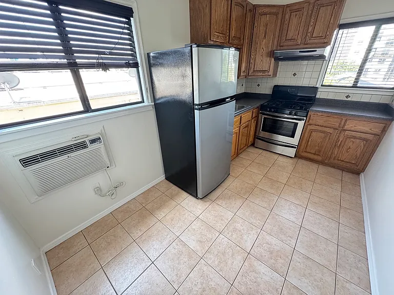 1341 N Bronson Ave #7A — Photo 25