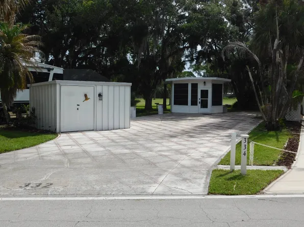332 Plantation Dr, Titusville, FL 32780