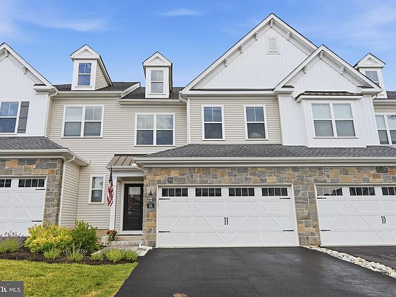 3rd image of 68 Parry Way