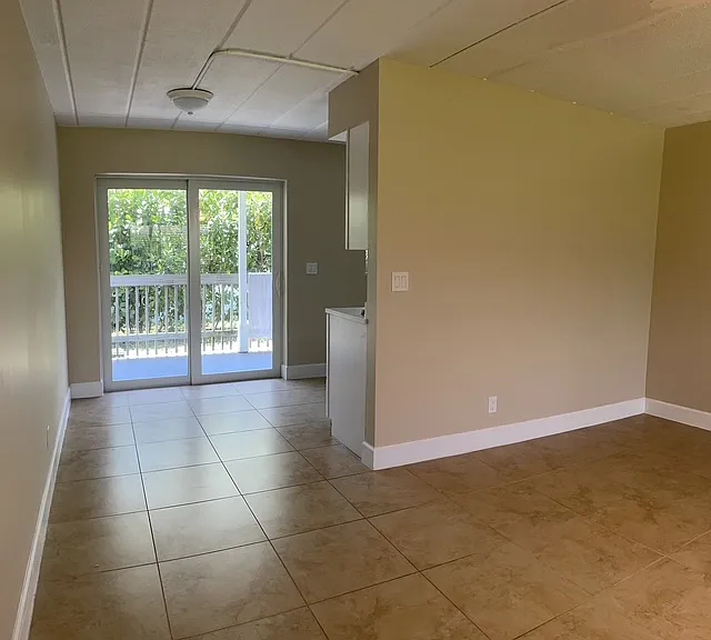 745 Hummingbird Way — Photo 5