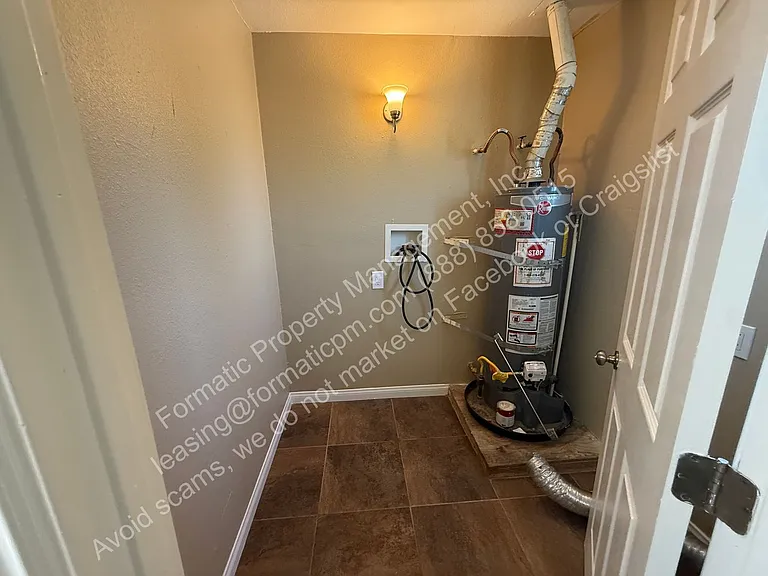 11771 Hazeldell Dr #B — Photo 11