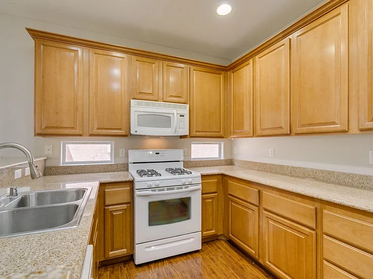9341 Colorful Rainbow Ave — Photo 25