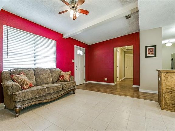 5th image of 115 Lakeway Trl