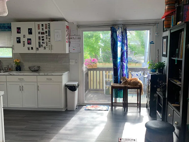 1611 Underwood St — Photo 14
