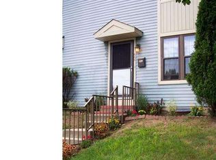 506 Hancock Ct, North Wales, PA 19454