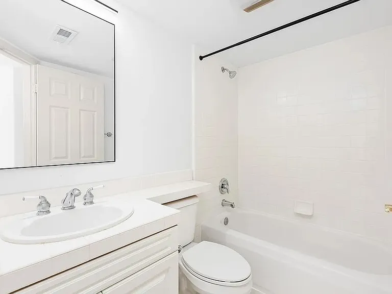 2738 Carriagedale Row — Photo 19