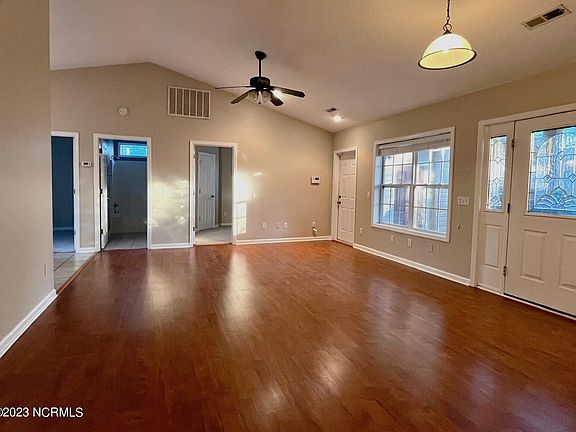 5th image of 3166 Oak Drive SW