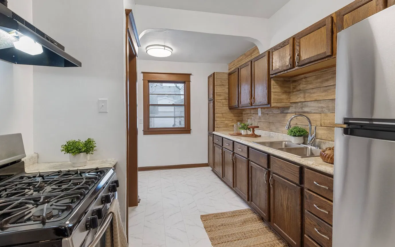 5122 South 37th Street - 1 — Photo 4