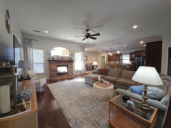 5th image of 6007 Llano Ct