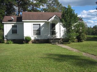 1127 S 17th Ave, Laurel, MS 39440