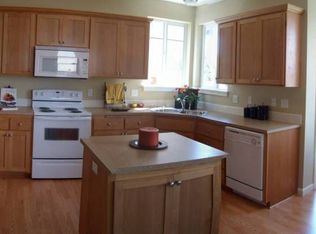 5526 Edna Way, Eugene, OR 97402