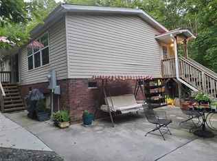 7171 Gray Cedar Ln, Walkertown, NC 27051