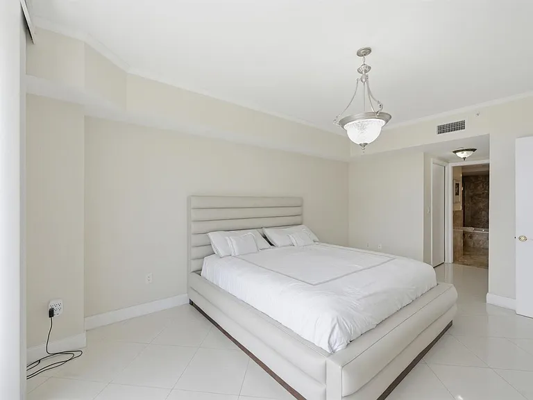 9595 Collins Ave #N3-F — Photo 22