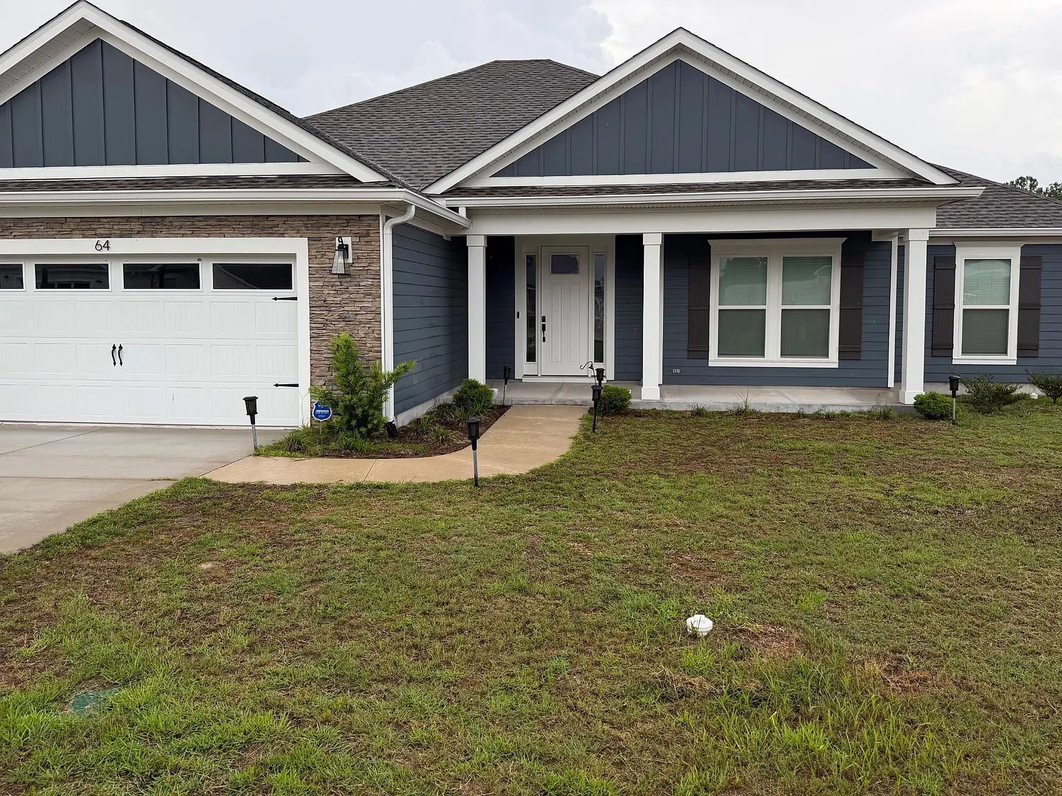 4 bed, 1850 sqft, $3,000 — Photo 1