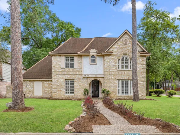 11711 Cedar Point Ct, Houston, TX 77070