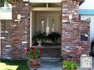 6872 Via Carona Dr, Huntington Beach, CA 92647
