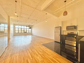 9 Mckibbin Court, #402