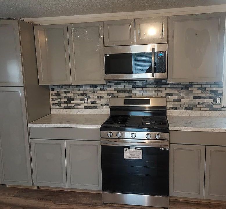 Custom back splash