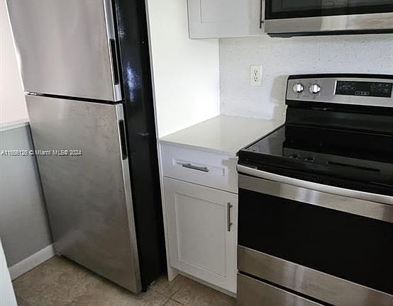 3rd image of 18304 Glenmoor Dr