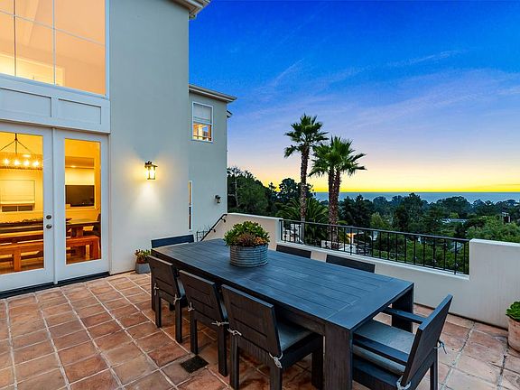 2nd image of 702 Vista Del Mar Dr