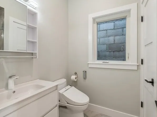 5518 Kennedy Boulevard image 8 of 22