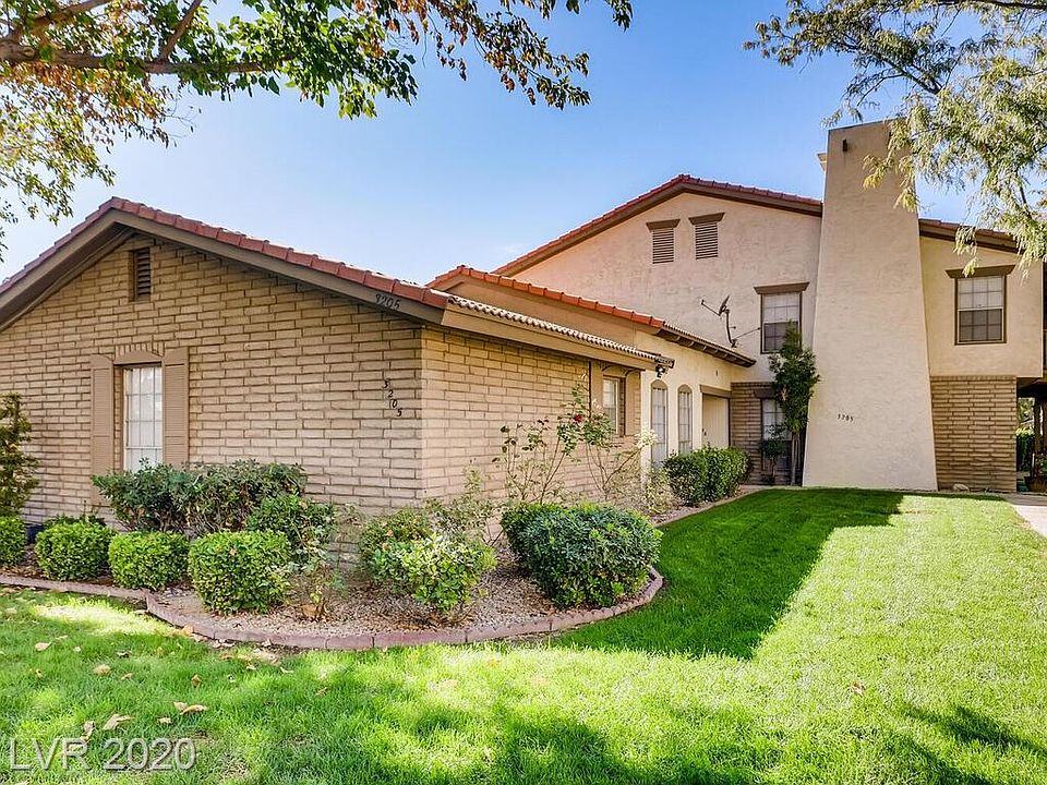 1st image of 3205 Pinehurst Dr APT A