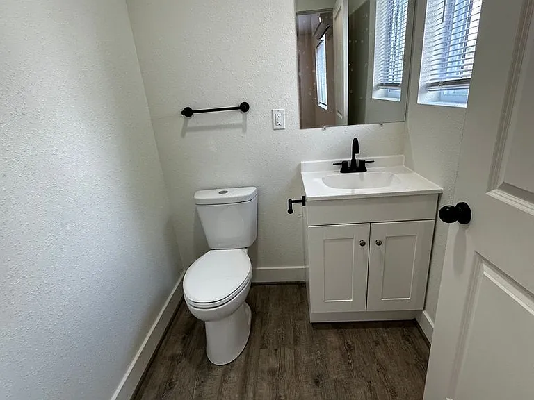 Sedalia Townhomes — Photo 8