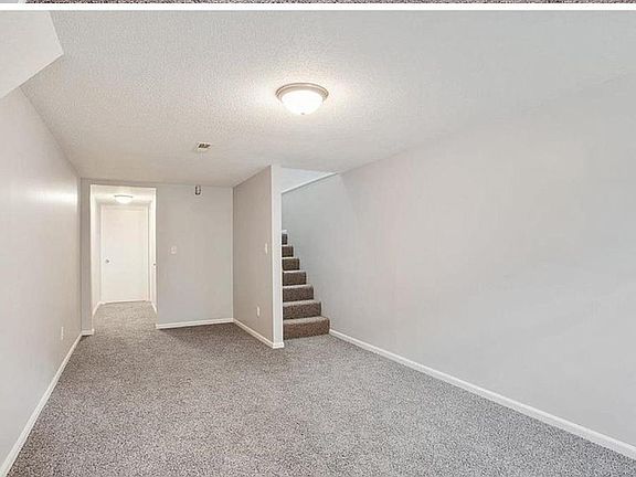4th image of 205 NW Yennie St APT A