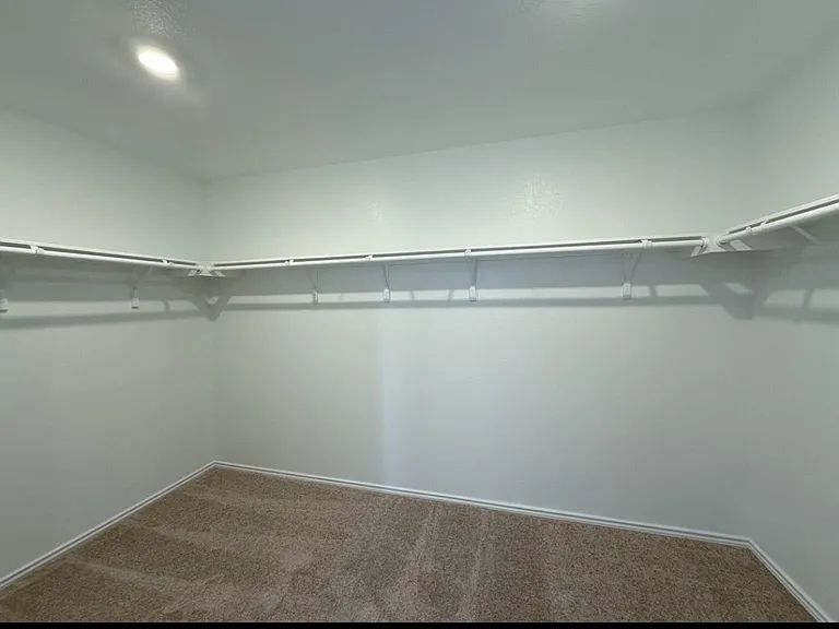 124 Greystone Ct — Photo 9
