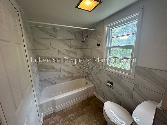 4th image of 806 W Cedar St #802