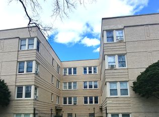 100 Pine Ave UNIT 2, Riverside, IL 60546