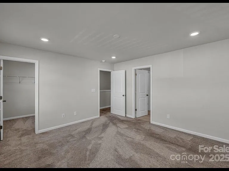638 Sagecroft Ln #43 — Photo 10