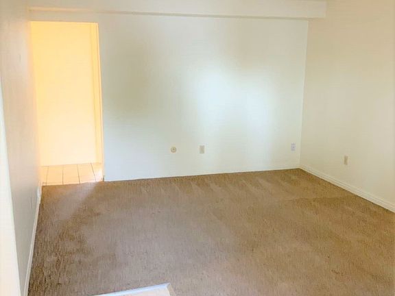 4th image of 778 N 300 W APT 15