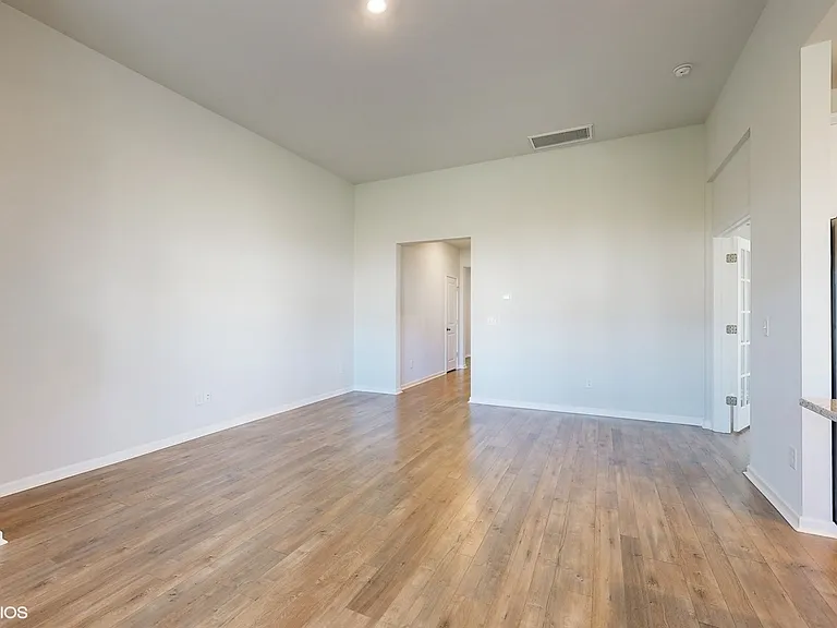 163 Barwick Dr NW — Photo 5
