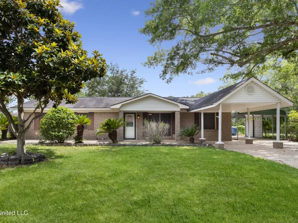 16313 Bordeaux Dr, Biloxi, MS 39532