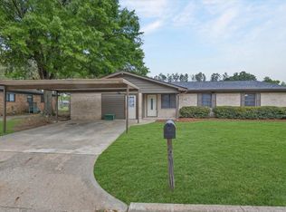 123 Carroll Dr, Athens, TX 75752