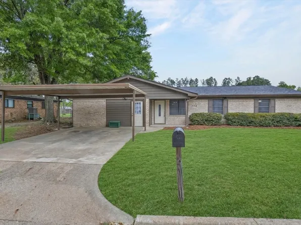 123 Carroll Dr, Athens, TX 75752
