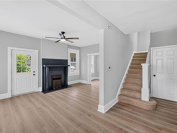 5th image of 3601 Newport Ave